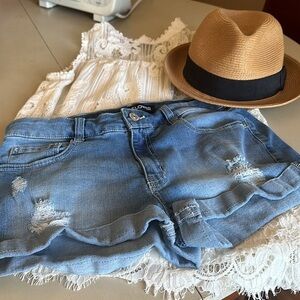 Sexy Wallflower Short Shorts - Distressed Size 9 - EUC
